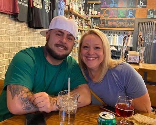 Mellissa Kucher and William Truman's Honeymoon Registry